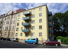 Willkommen in Dresden-Striesen - Gemütliche 2-Raumwohnung mit Balkon