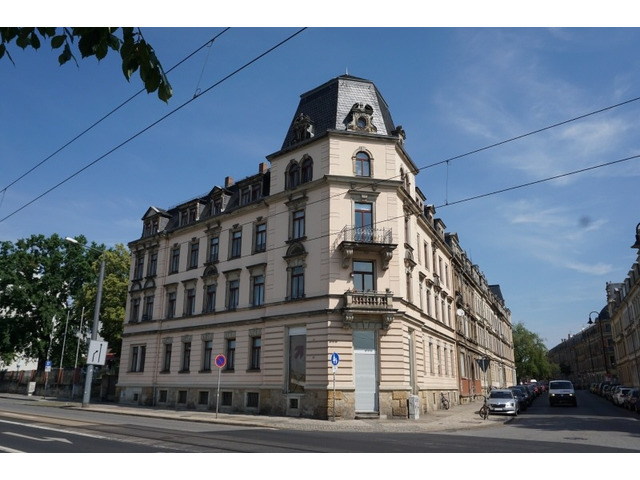 Sehen und gesehen werden - Eckladen direkt an der Leipziger Straße!